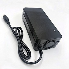 ���� ����� �������� ������� 42V 3A ����� RCA ������� 36V